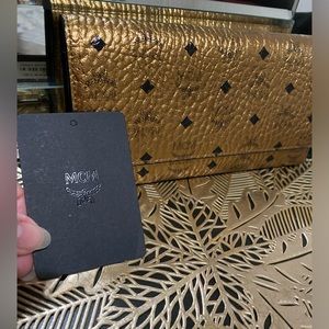 MCM wallet